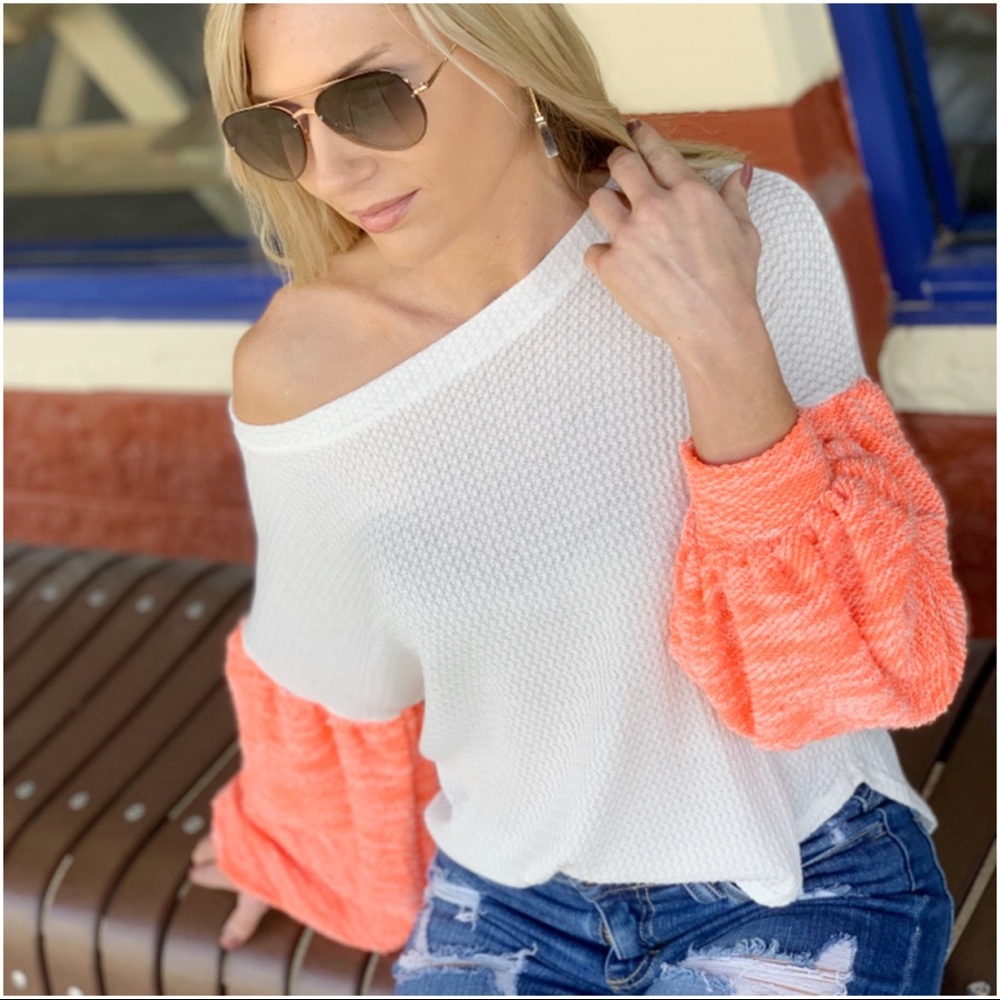 ✨LAST ONE✨Waffle knit ivory top coral puff sleeve - Picture 1 of 4